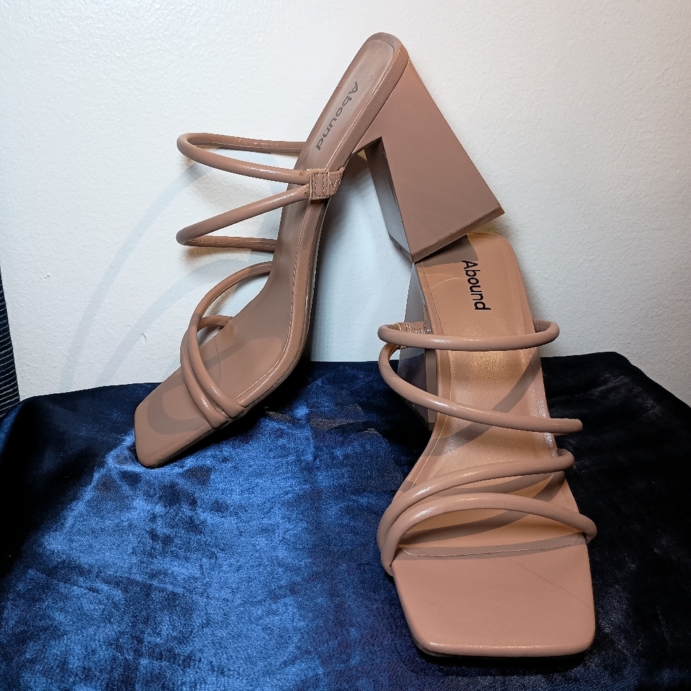 Abound Women's Austyn Strappy Sandal Size 9.5M